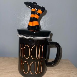 Rae Dunn topper mug